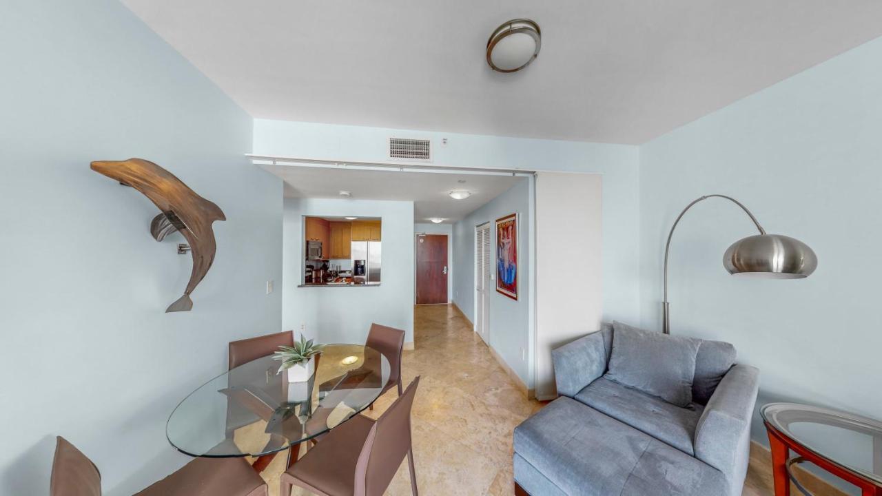 Dream Destinations At Ocean Place Miami Beach Exterior photo